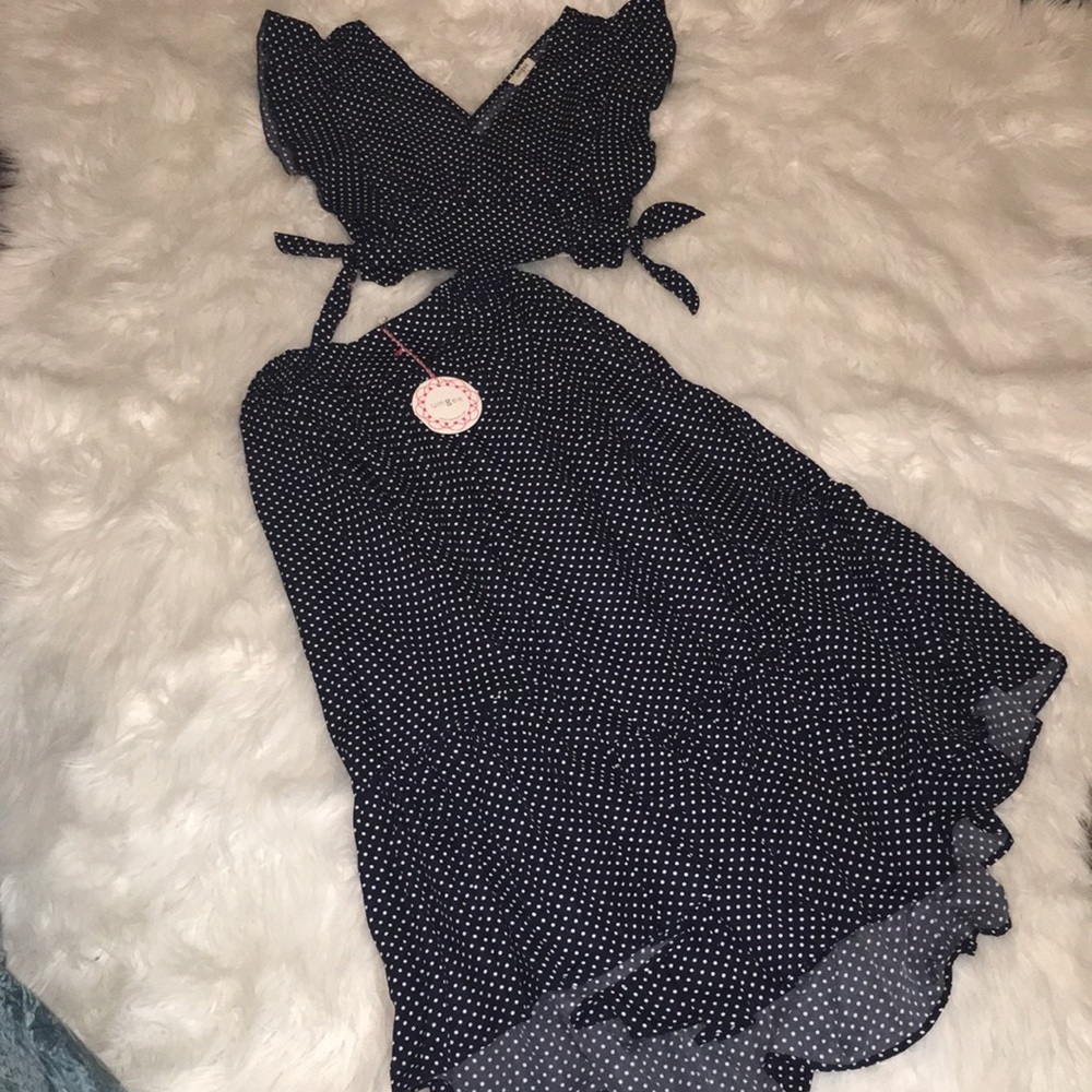 Two piece skirt and cropped top